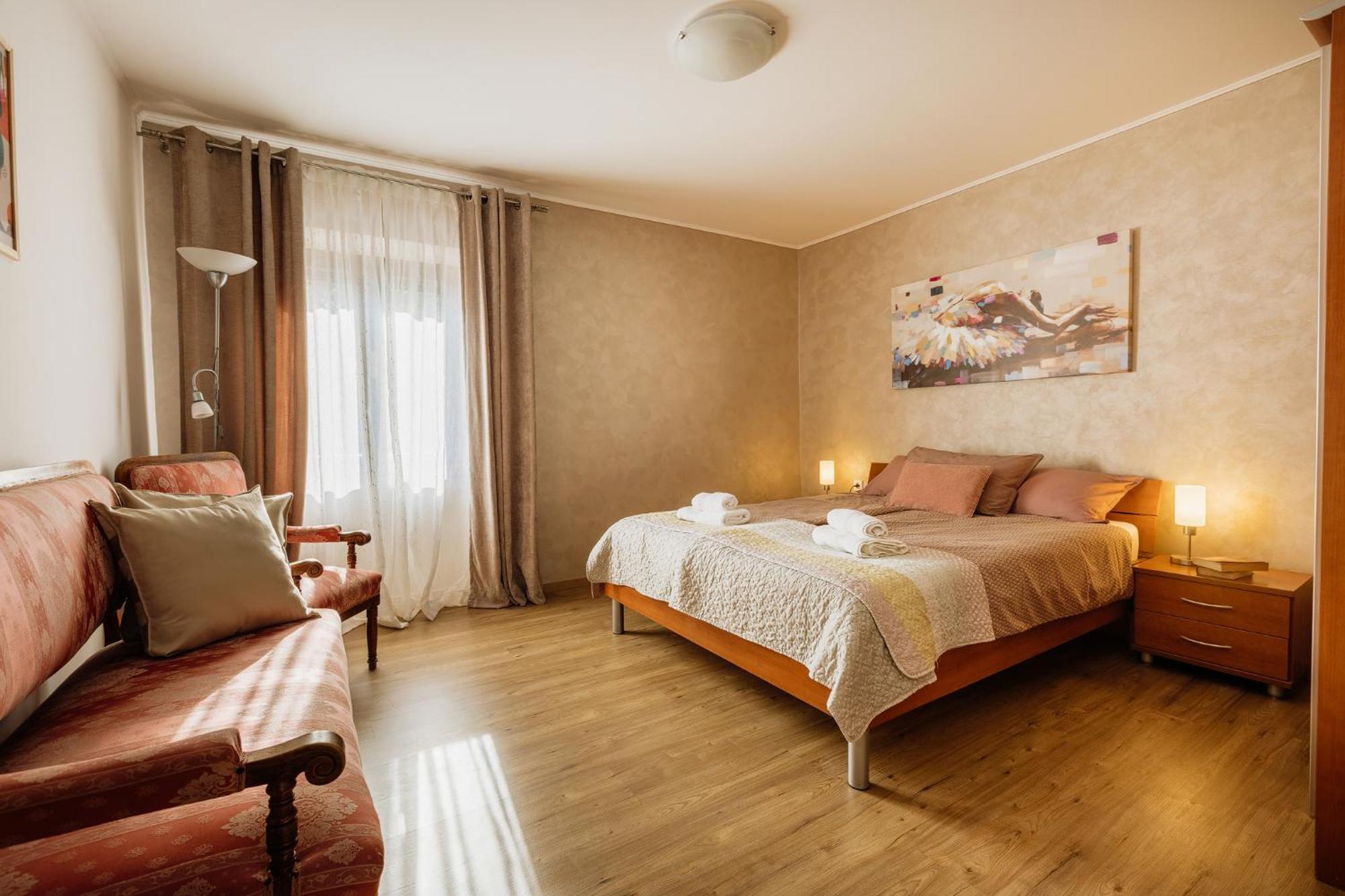 Apartments Mirna Stress Free Vol.2 Ουμάγκ Εξωτερικό φωτογραφία